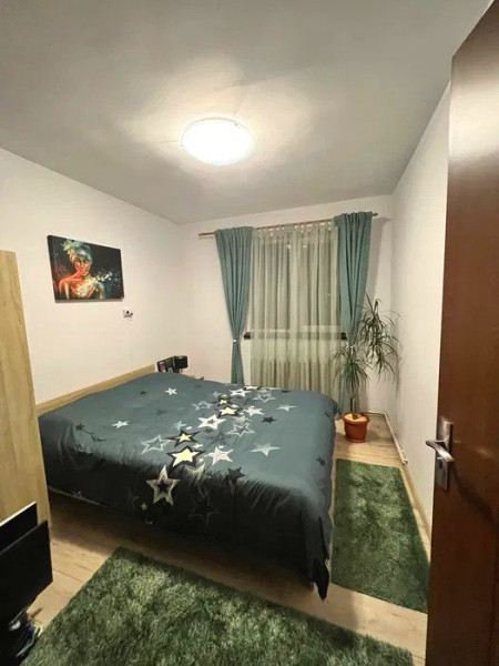 Apartament 2 camere decomandat - Podul de Piatră