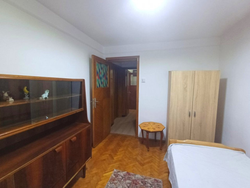 Apartament 2 camere - etajul 1 - bloc fără risc - rond Podu Roș 