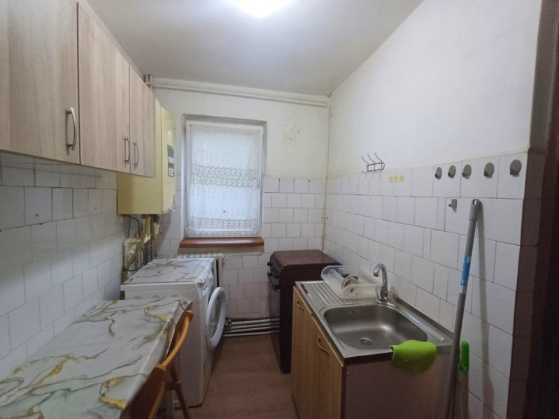 Apartament 2 camere - etajul 1 - bloc fără risc - rond Podu Roș 