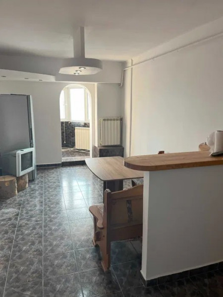  Apartament 3 Camere Decomandat - 84 mp, Etaj 8/8, cu Lift, Zona Nicolina 1