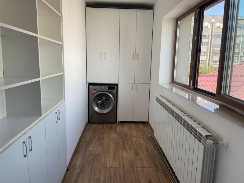 Apartament 3 camere 130 mp etaj intermediar, Bloc din 2014, mobilat-utilat