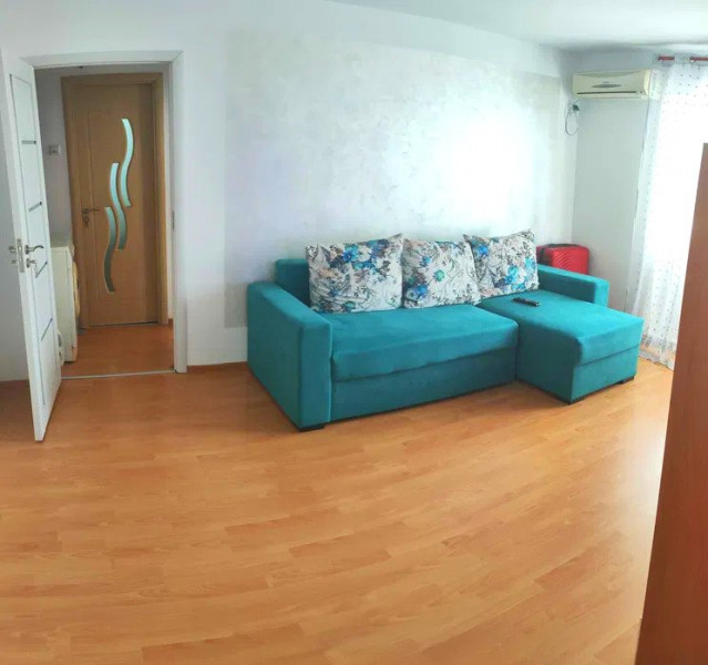 Apartament 2 camere - Podu Roș, Piața Nicolina 