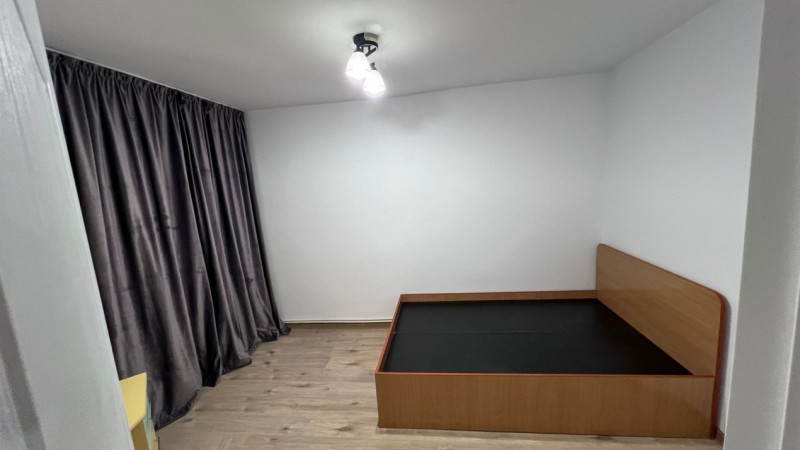 Apartament cu 3 Camere, 2 Băi și 2 Balcoane, etaj intermediar- Nicolina