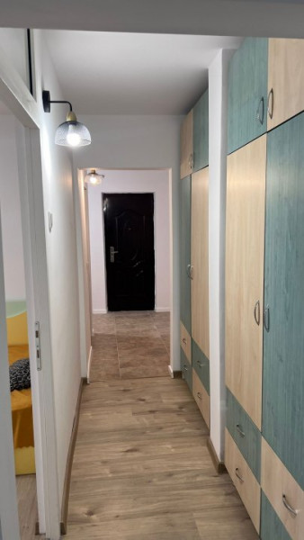 Apartament cu 3 Camere, 2 Băi și 2 Balcoane, etaj intermediar- Nicolina