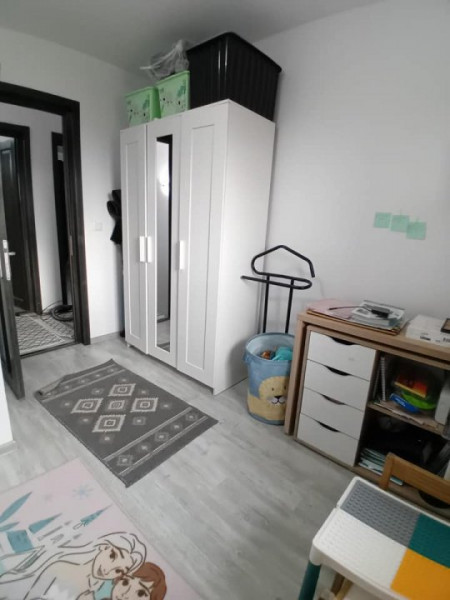 Casa tip TRIPLEX , zona 5 drumuri , 4 camere 