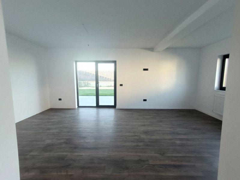 Finalizata! Casa 4 camere, 442mp teren- Valea Lupului- Rediu