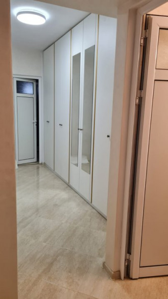 CENTRU -etajul 1, apartament cu 3 camere 