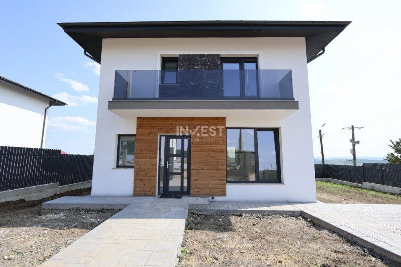 Casa 4 camere, teren intre 350-543 mp la strada asfaltata din Popas Pacurari