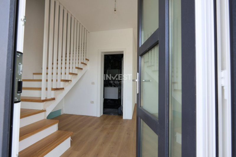 Casa 4 camere, teren intre 350-543 mp la strada asfaltata din Popas Pacurari