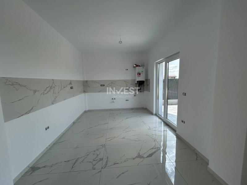 Casa 4 camere, teren intre 350-543 mp la strada asfaltata din Popas Pacurari
