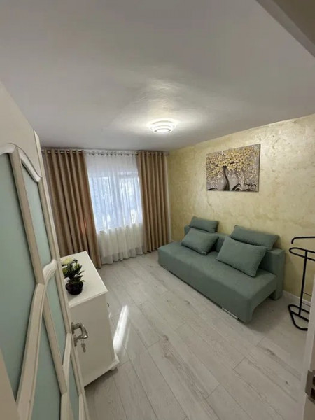 Canta-Apartament 3 camere decomandat