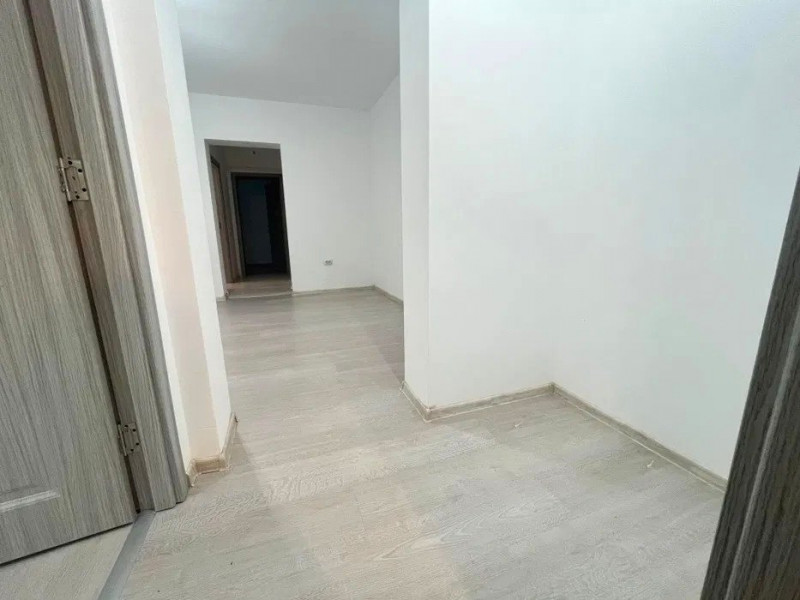 Apartament 3 camere - etajul 1 - Podu Roș, Liceul Racoviță