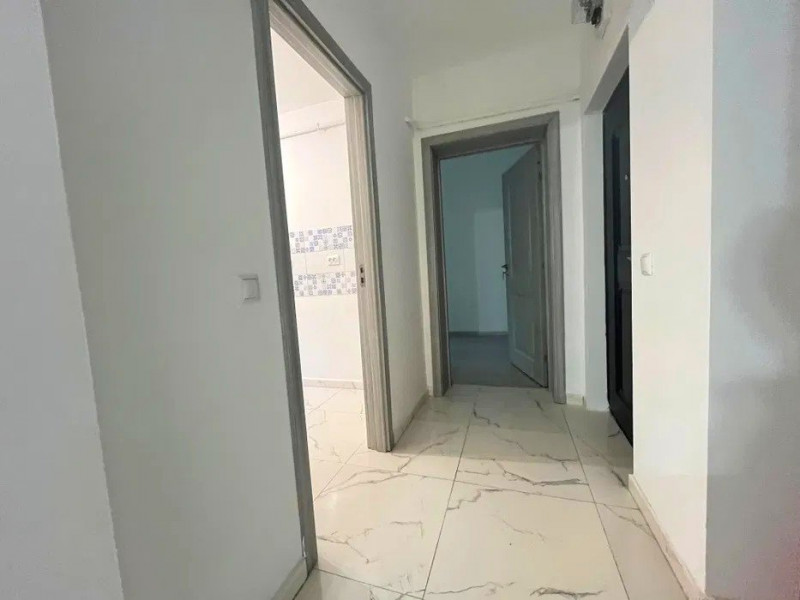 Apartament 3 camere - etajul 1 - Podu Roș, Liceul Racoviță