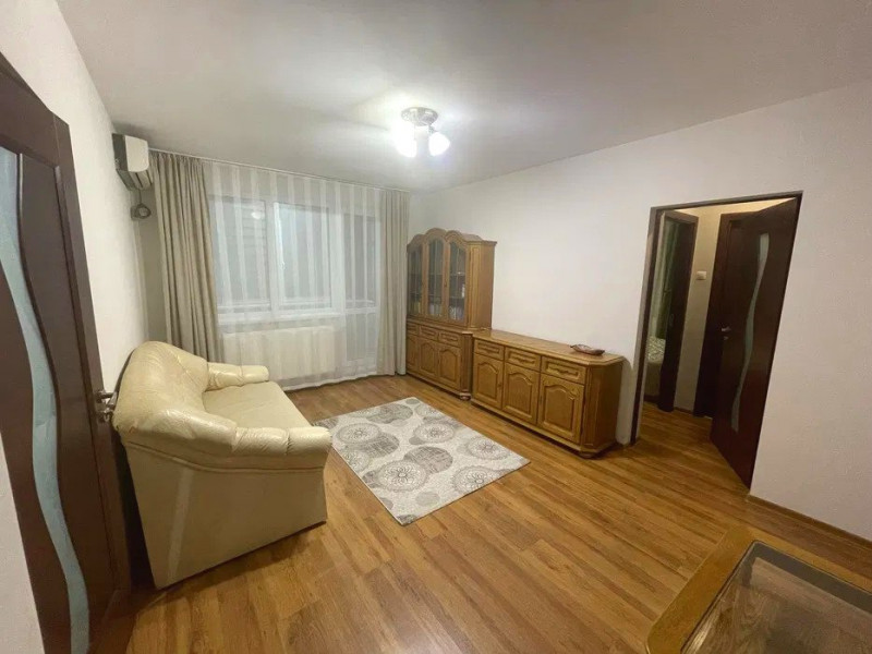 Apartament 2 camere - etaj intermediar - Podu Roș 