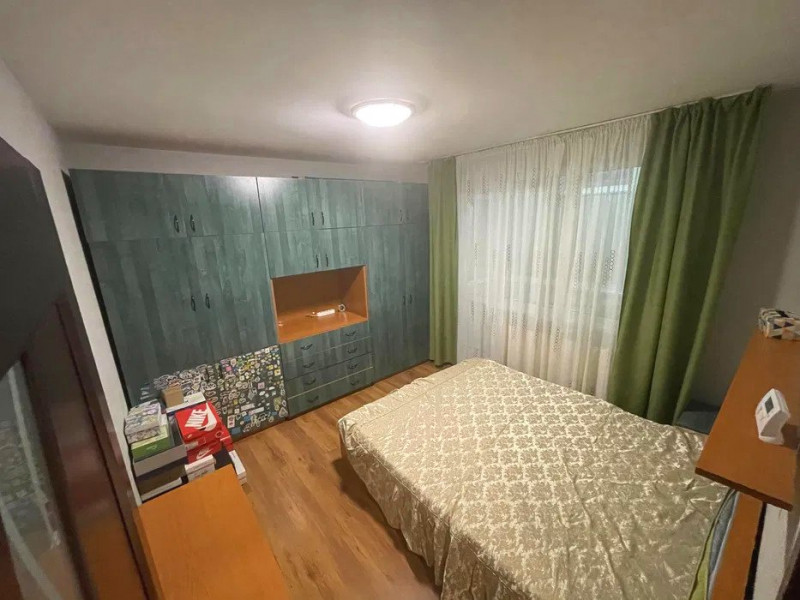 Apartament 2 camere - etaj intermediar - Podu Roș 