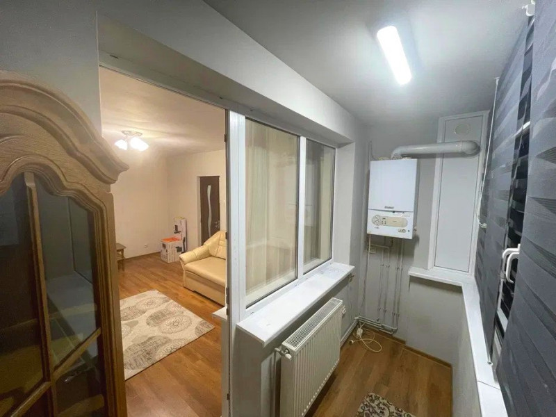 Apartament 2 camere - etaj intermediar - Podu Roș 