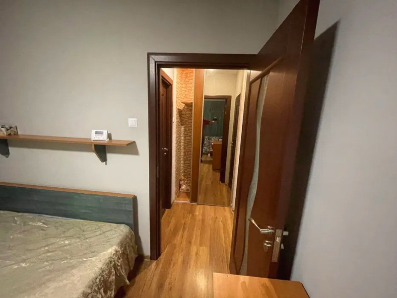 Apartament 2 camere - etaj intermediar - Podu Roș 