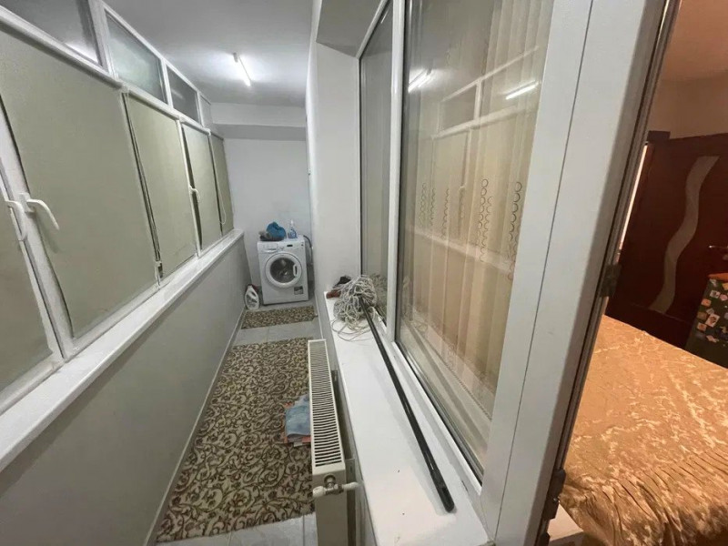 Apartament 2 camere - etaj intermediar - Podu Roș 