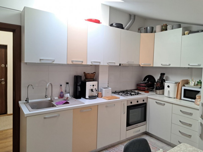 Apartament cu 2 camere complet utilat si mobilat