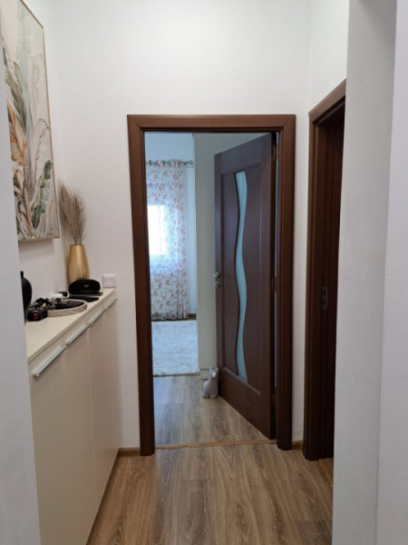 Apartament cu 2 camere complet utilat si mobilat