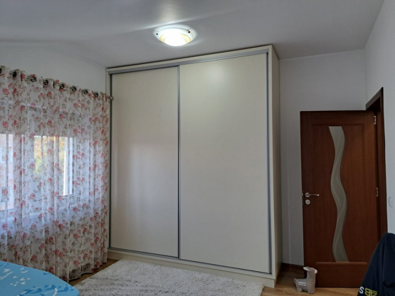 Apartament cu 2 camere complet utilat si mobilat