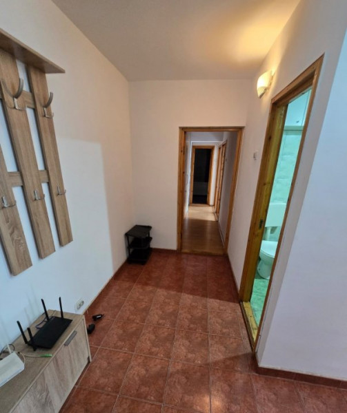 Apartament 3 camere si 2 bai, zona Canta- Profi, Iasi