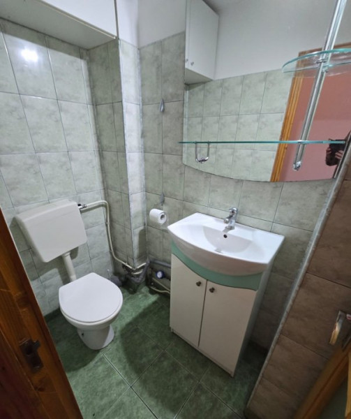 Apartament 3 camere si 2 bai, zona Canta- Profi, Iasi