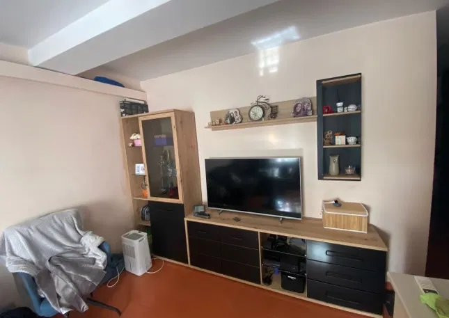 APARTAMENT VISANI 2 CAMERE , APROAPE DE MIJLOACELE DE TRANSPORT IN COMUN