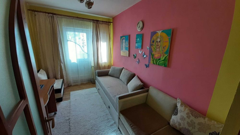 Apartament 3 camere si 2 bai, decomandat, zona  Gara- McDonalds, Iasi