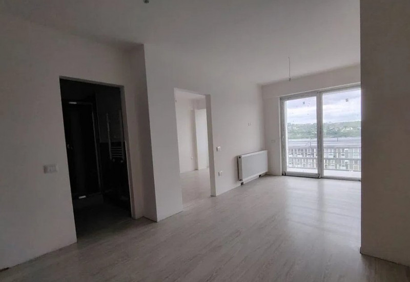 APARTAMENT 2 CAMERE VISANI, POSIBILITATE DE MUTARE IMEDIATA 