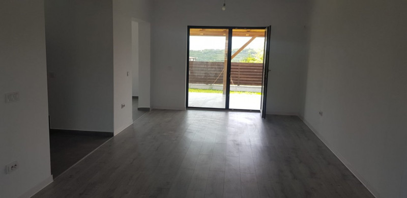 Casa 4 CAMERE, MAGAZIE, 350MP TEREN, VALEA ADANCA