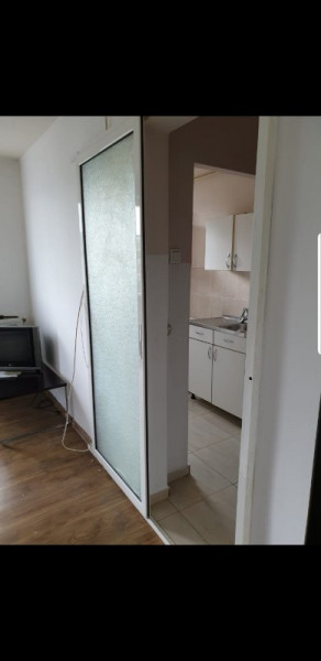 Apartament cu 2 camere, Tatarasi la bulevard, etaj intermediar