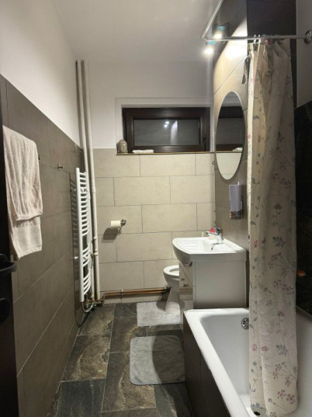 Apartament 2 camere - bloc fără risc - Podu Roș, Splai Bahlui 