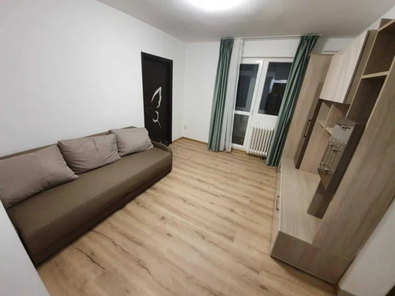 Alexandru cel Bun- Apartament 2 camere renovat, liber, etaj 2