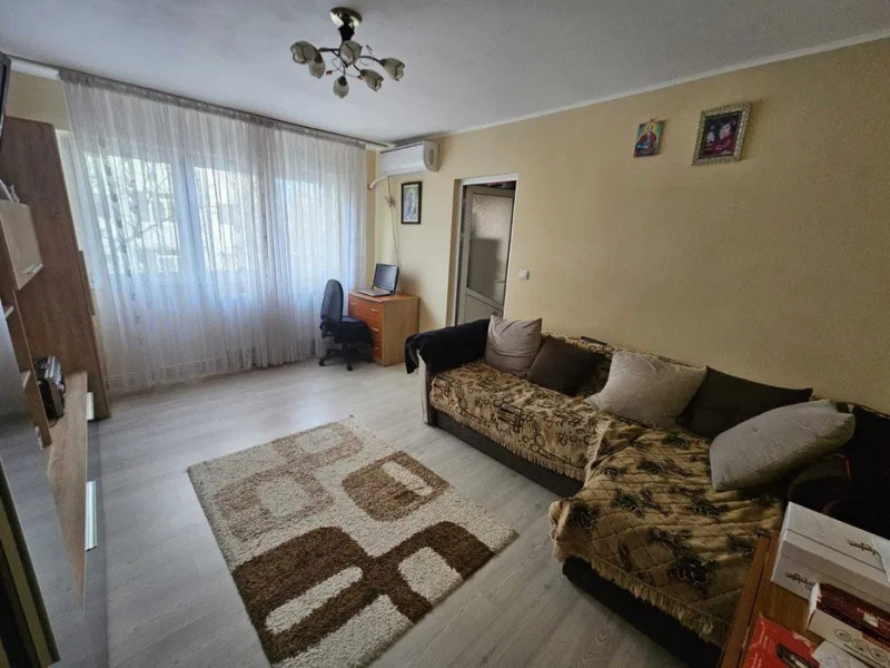 Alexandru- Apartament 2 camere, etaj 3 - 69.900 euro 