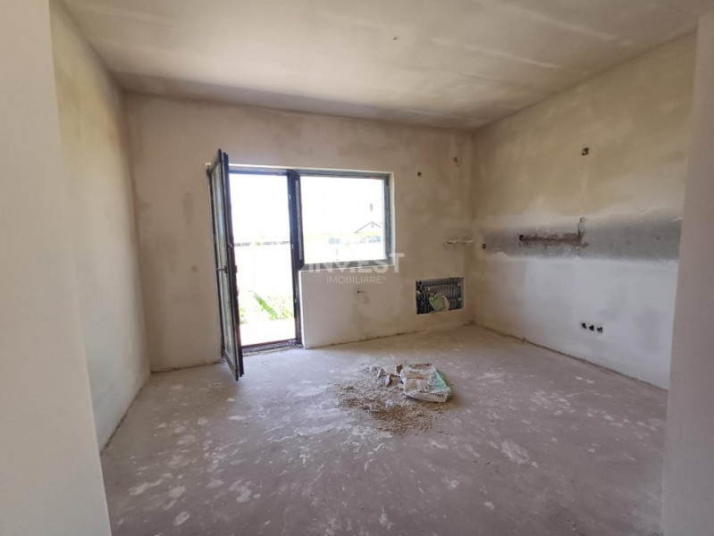 Casa cu 4 camere , Valea Ursului-Vorovesti , pozitie buna