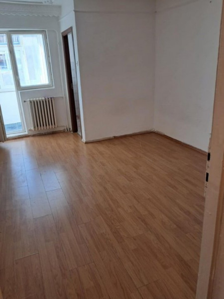 Garsonieră 49500 euro-Zona Nicolina-Gara Internațională!