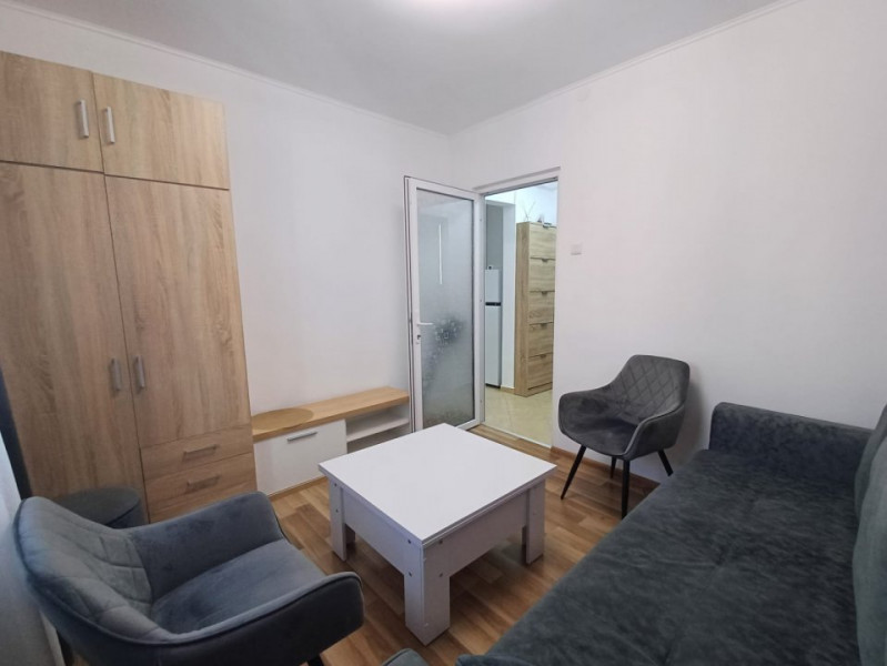 Apartament 2 camere, decomandat, zona Alpha Bank - Pacurari, Iasi