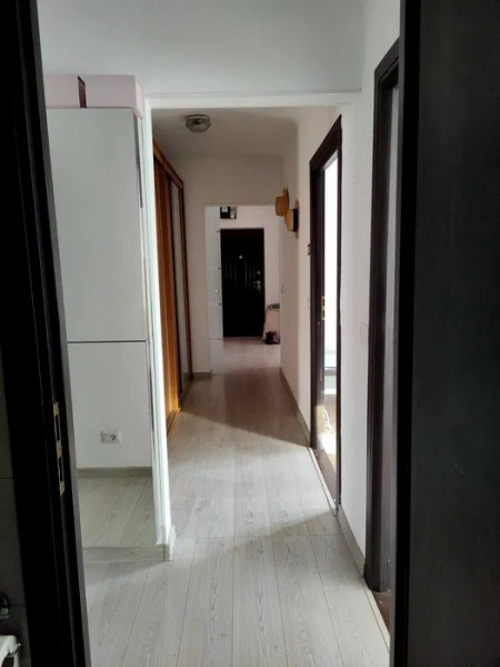 Alexandru- Apartament 3 camere renovat, etaj 1 -72mp