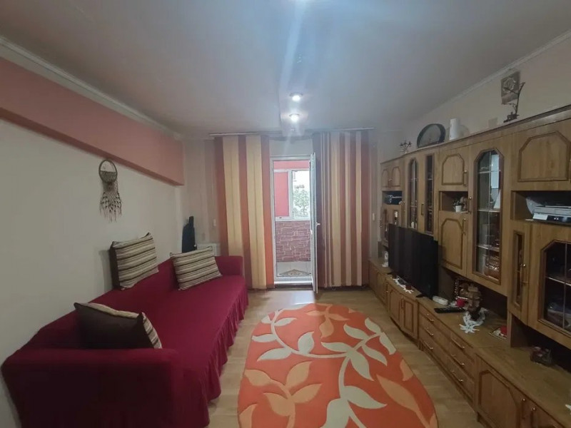 Zimbru- Apartament 2 camere, etaj 1- 75.500 euro 