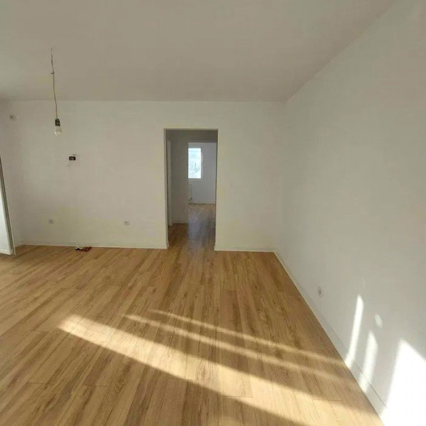 Apartament 2 camere renovat - bloc fără risc - Podul de Piatră 