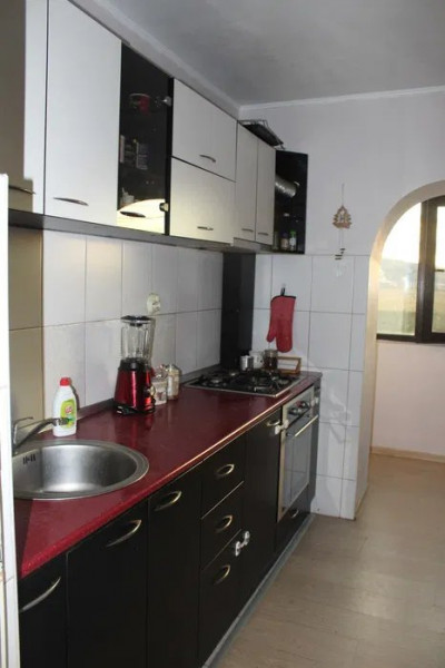 Dacia- Apartament 2 camere, renovat, etaj 1 -90.000 euro