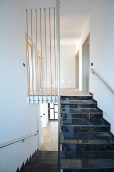 Casa individuala cu beci, 3 bai, 644mp teren. zona Popas Pacurari