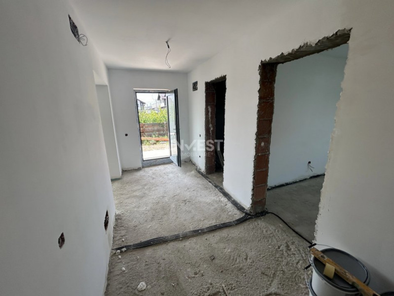 Casa de vanzare cu 4 camere, mutare rapida. Popas Pacurari, IASI