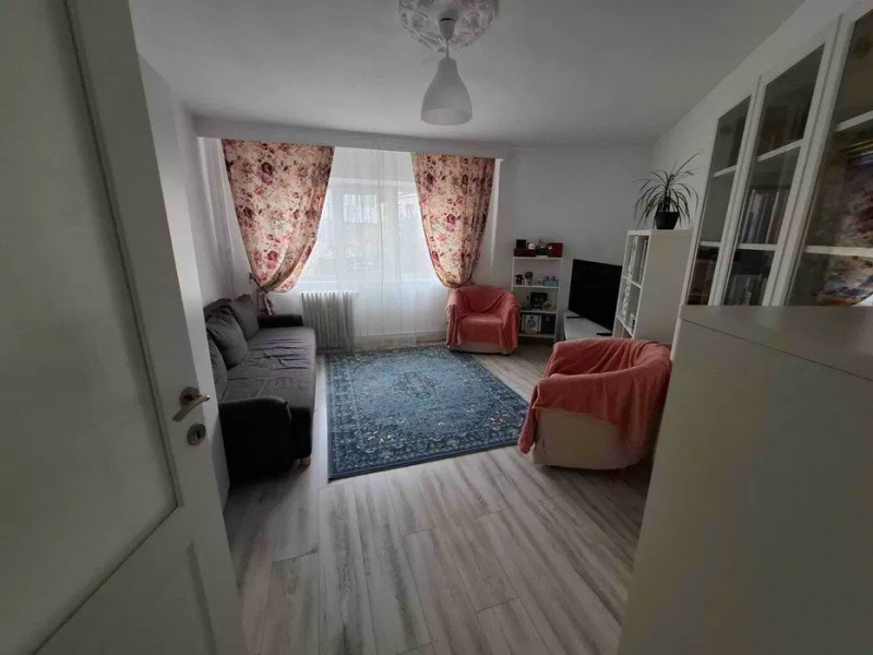 Apartament 3 camere decomandat-Metalurgie-etaj intermediar