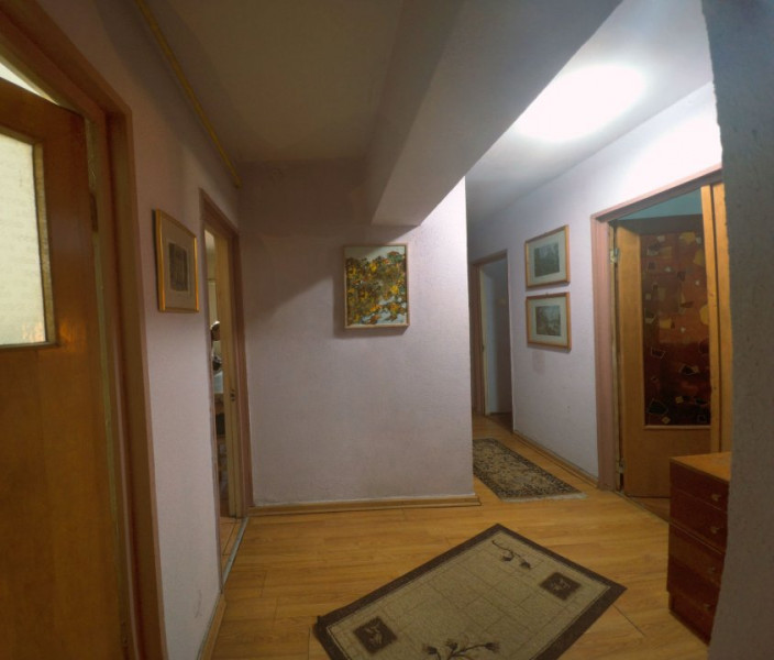 Centru Civic- Palas Mall- apartament 4 camere 