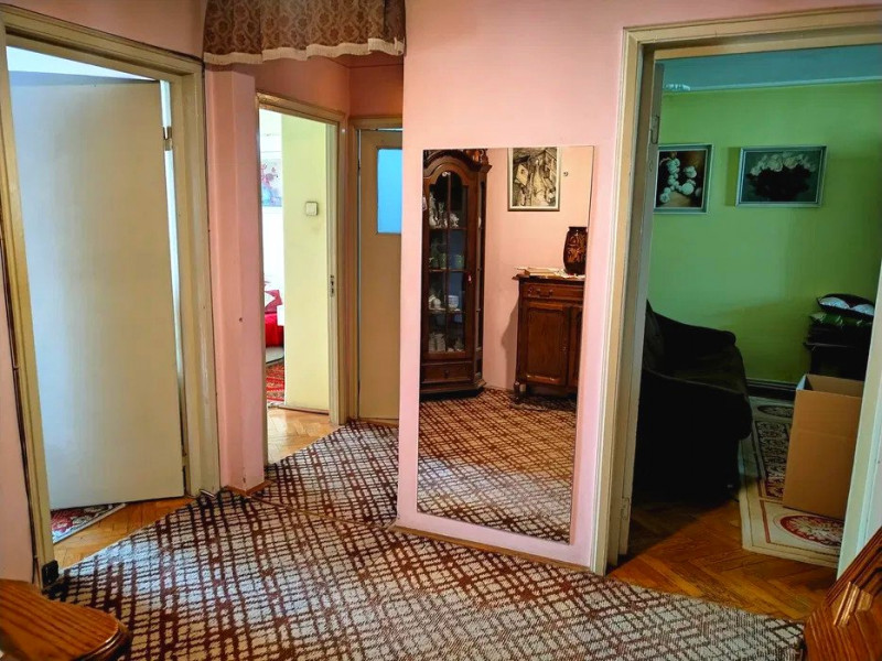 Apartament 3 camere decomandat - Palas Mall 