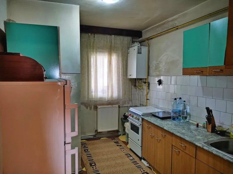 Apartament 3 camere decomandat - Palas Mall 