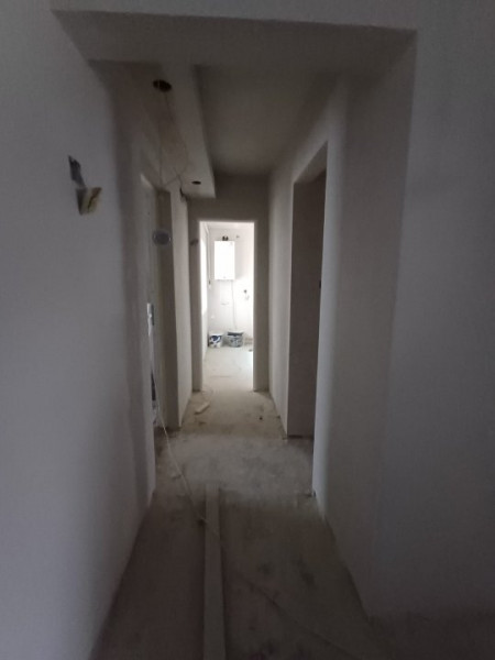 Apartament 3 camere, 2 bai decomandat- Zona Zimbru 