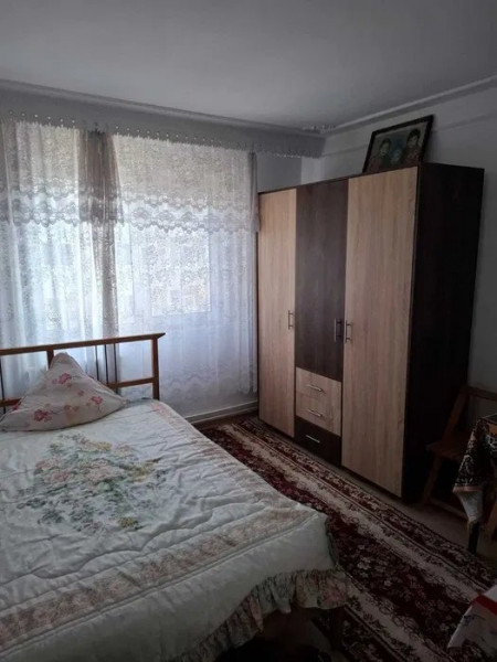 Zimbru- Apartament 3 camere, etaj 2 -89.000 euro 